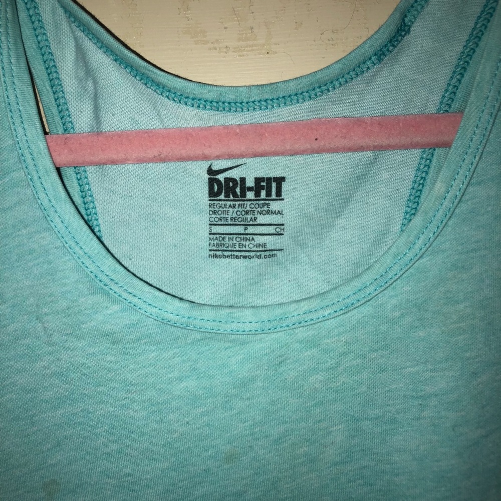 Nike • athletic running tank top - Picture 2 of 4